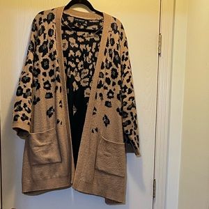 Lane Bryant Leopard Print Open Cardigan Size 26/28 Pilling and Several Pulls.